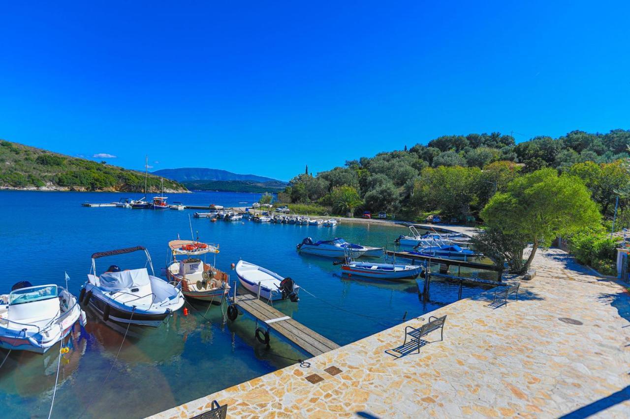 Theophilos Dio Agios Stefanos  ภายนอก รูปภาพ